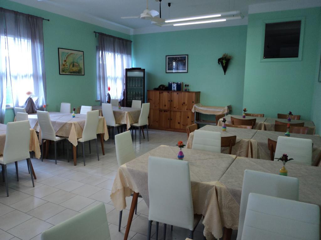 Hotel Villa Donati Viserbella di Rimini Екстериор снимка
