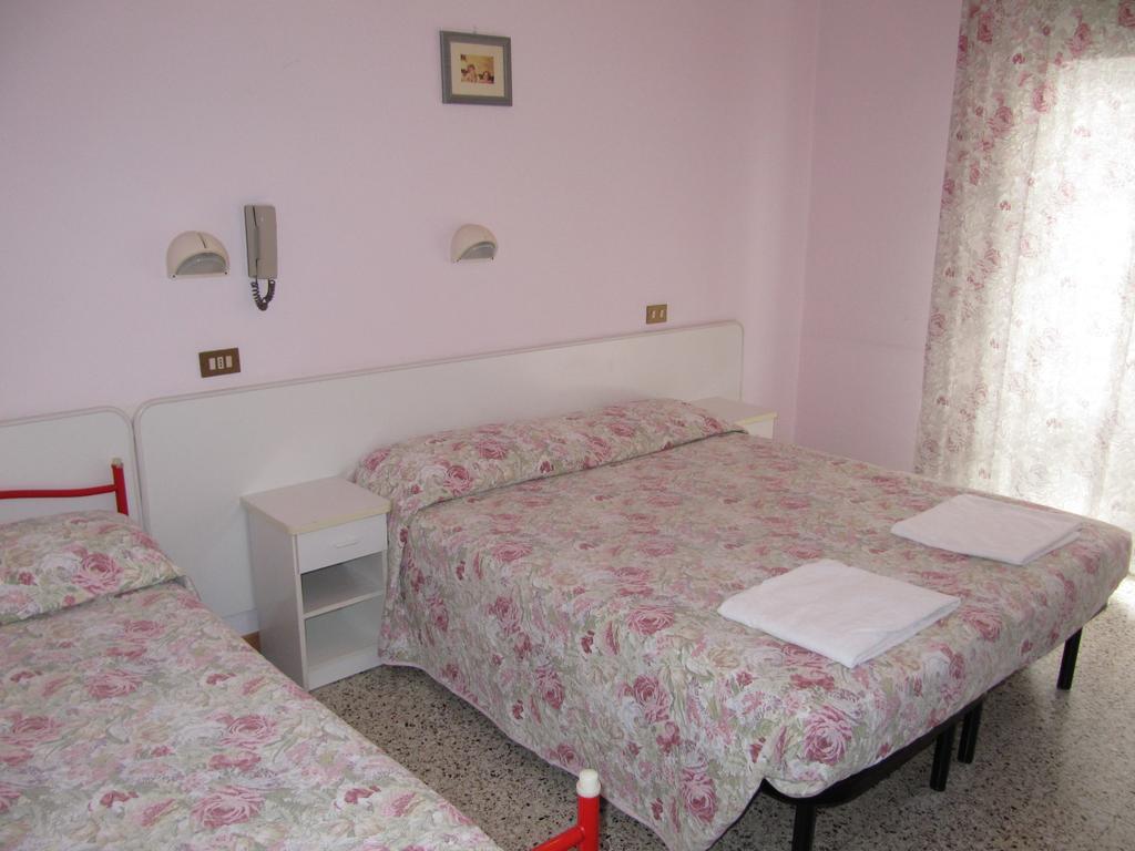 Hotel Villa Donati Viserbella di Rimini Екстериор снимка