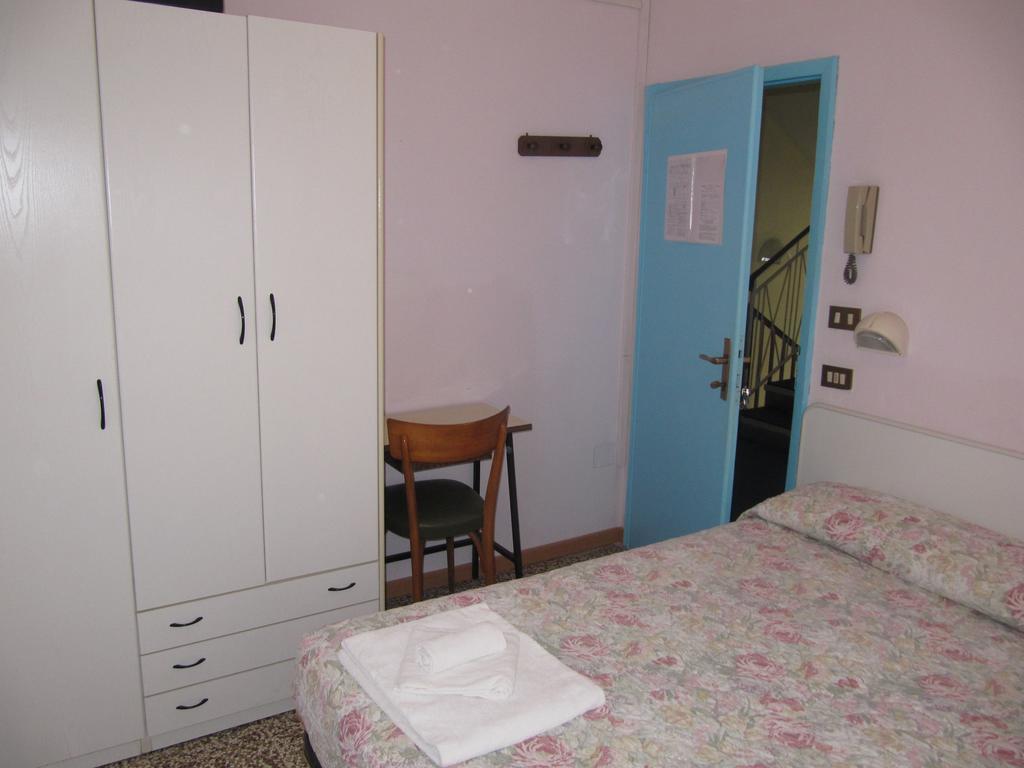 Hotel Villa Donati Viserbella di Rimini Екстериор снимка