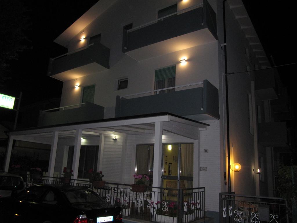 Hotel Villa Donati Viserbella di Rimini Екстериор снимка