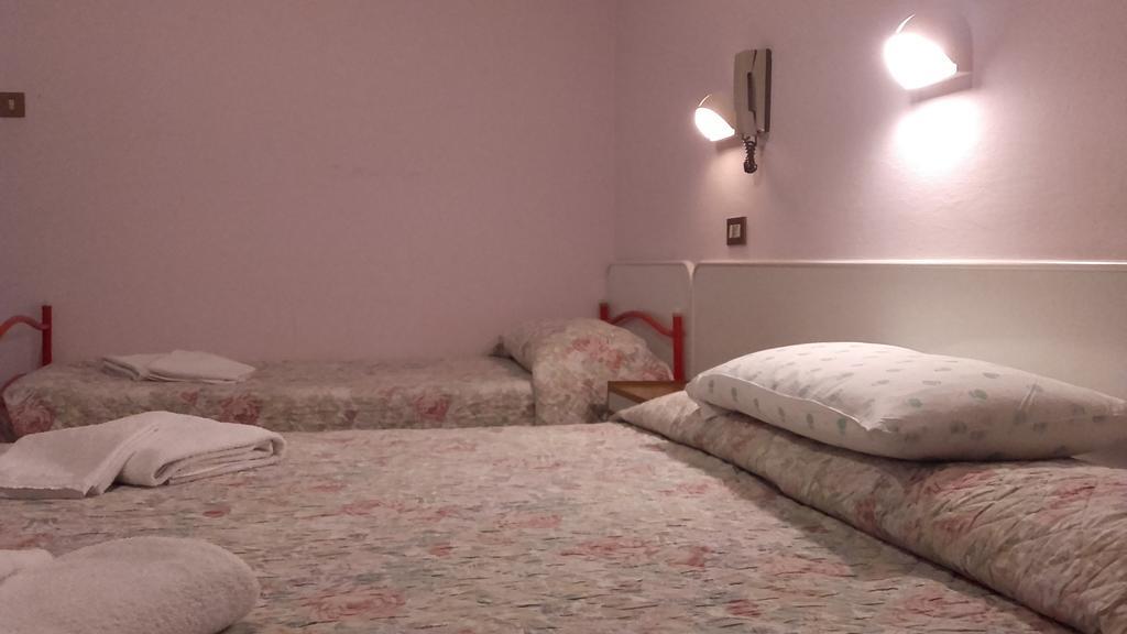 Hotel Villa Donati Viserbella di Rimini Екстериор снимка